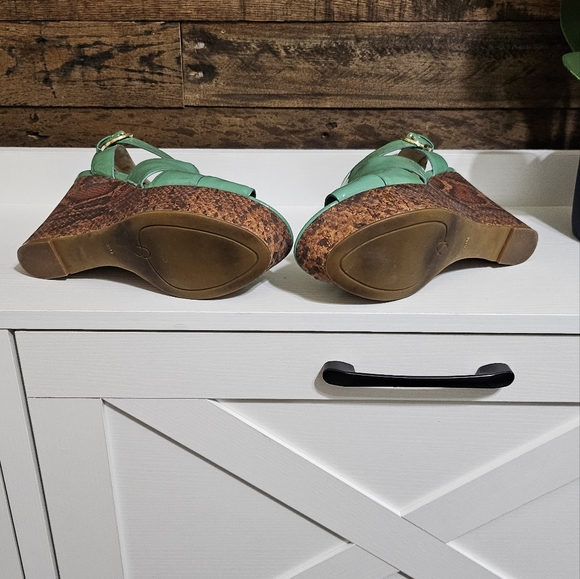 Joan & David teal wedges - Picture 6 of 8